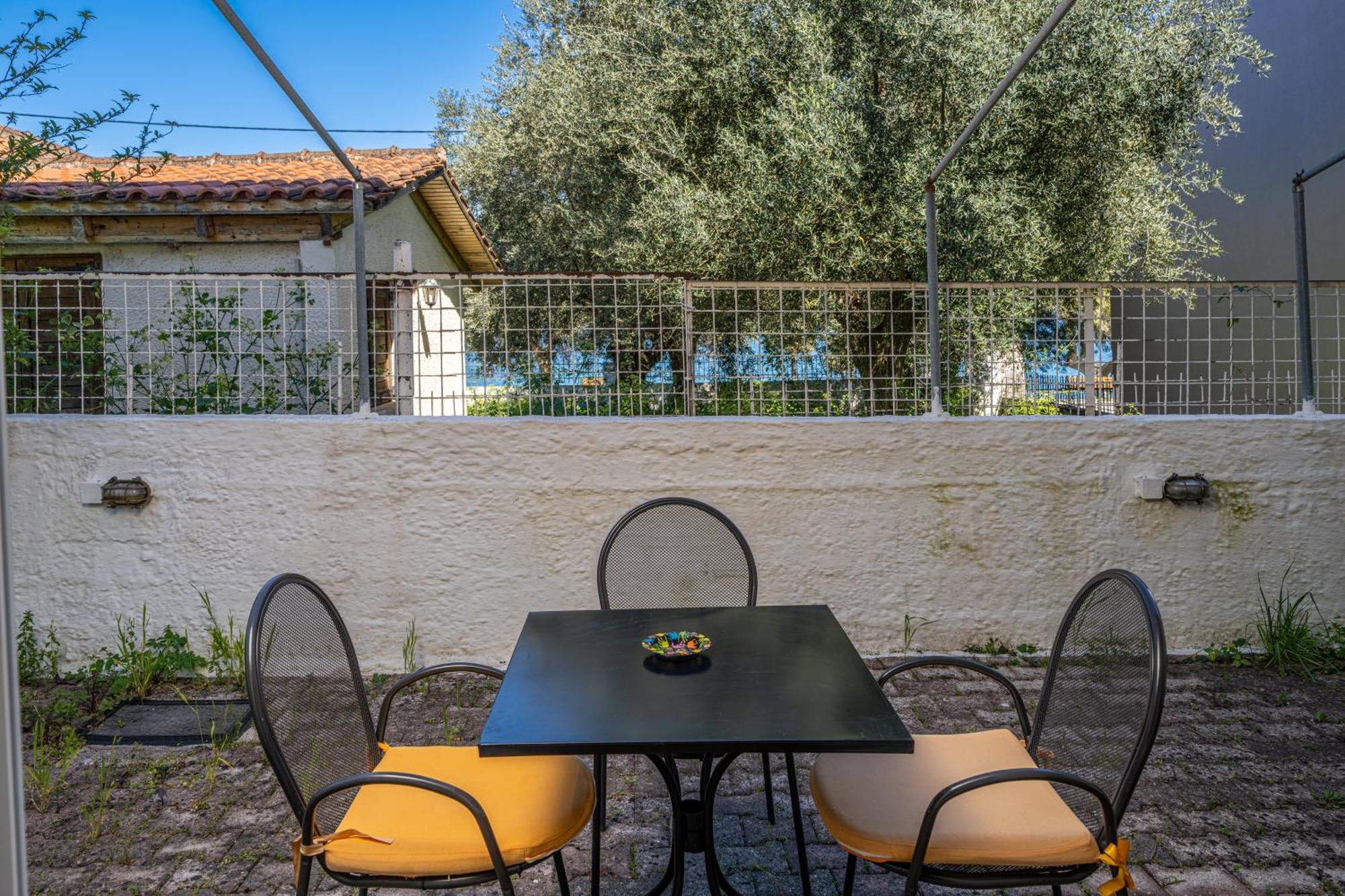 Dimitris Studios Karavomylos Buitenkant foto