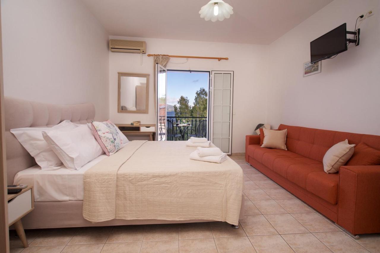 Dimitris Studios Karavomylos Buitenkant foto
